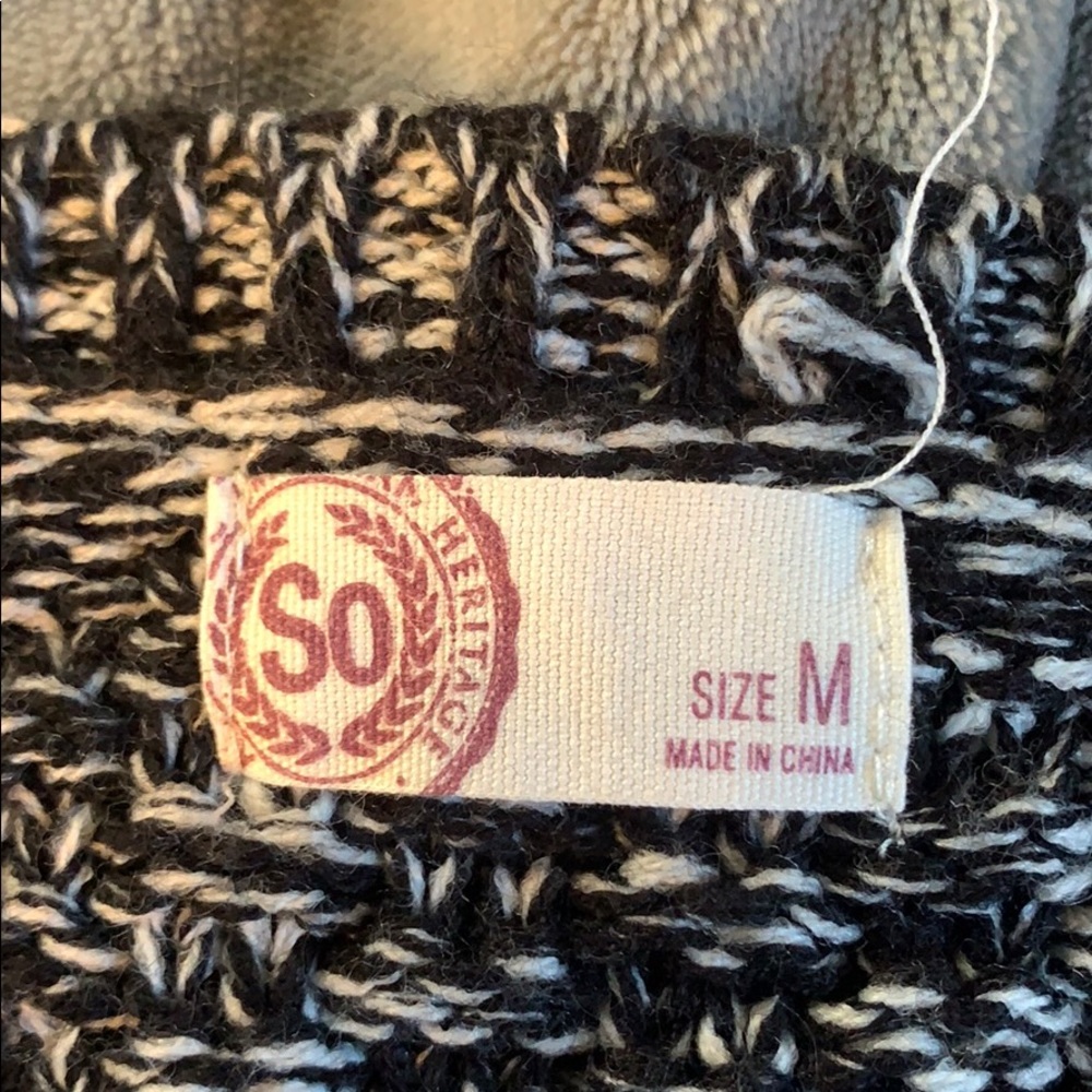 Sweater - Picture 2 of 2